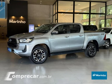 Toyota HILUX 2.8 D-4D TURBO DIESEL CD SRV 4X4 AUTOMÁTICO 4 portas