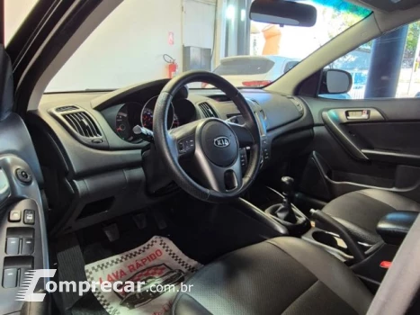 CERATO - 1.6 EX3 SEDAN 16V 4P MANUAL