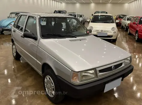 Fiat UNO 1.0 IE Mille 8V 4 portas