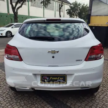 ONIX HATCH LT 1.0 8V FlexPower 5p Mec.