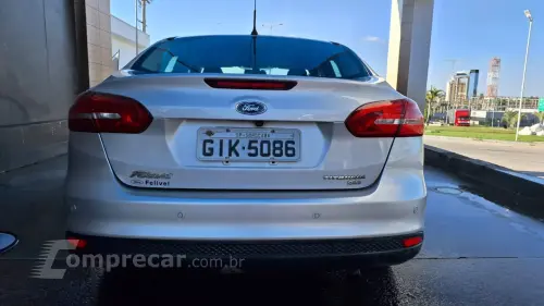 FOCUS 2.0 Titanium Fastback 16V