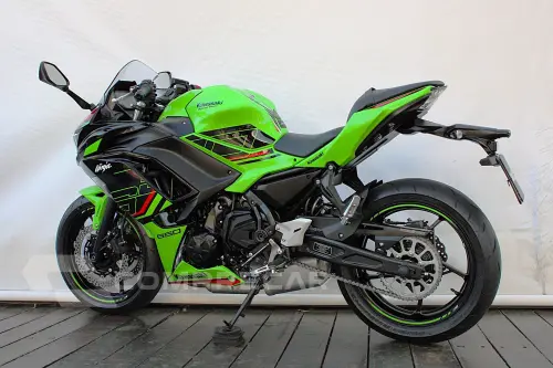 KAWASAKI NINJA 650 KRT EDITION