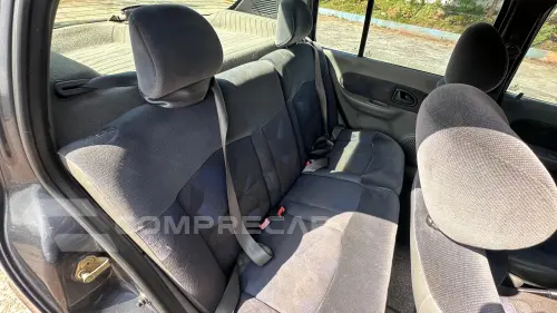 CLIO 1.6 RT Sedan 16V