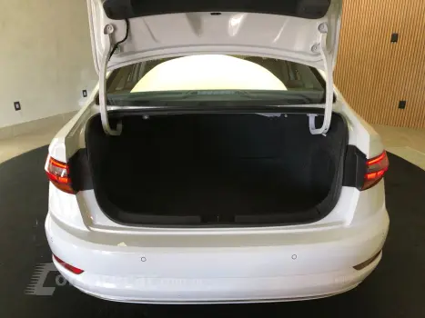 Jetta 1.4 250 Tsi Total Flex Comfortline Tiptronic