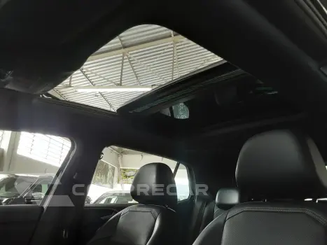 T-CROSS 1.0 200 TSI TOTAL FLEX COMFORTLINE AUTOMÁTICO