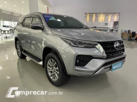 HILUX SW4 2.8 D-4d Turbo SRX 7L 4X4