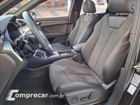 Q3 2.0 40 TFSI Sportback Performance Black Quattro