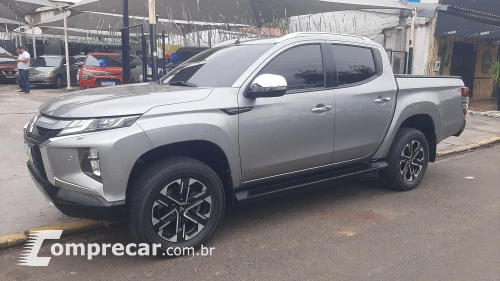 Mitsubishi L200 TRITON 2.4 16V Turbo Sport Hpe-s CD 4X4 4 portas