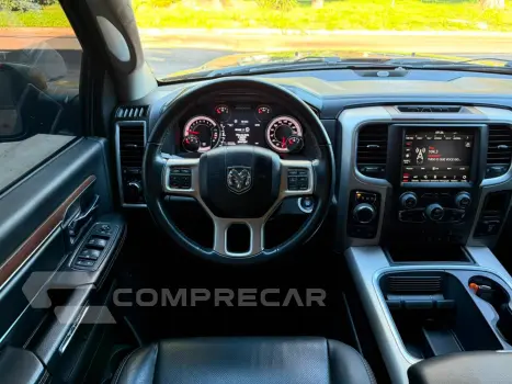 Classic 5.7 V8 Gasolina Laramie Night Edition Cd 4X4 Automát