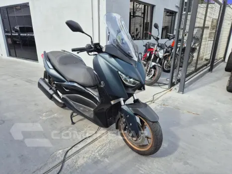 XMAX