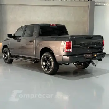 CLASSIC LARAMIE 5.7 CD V8 4X4 Aut.