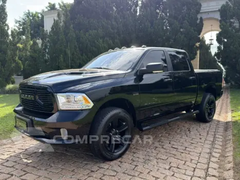 1500 - 5.7 V8 LIMITED CD 4X4 AUTOMÁTICO