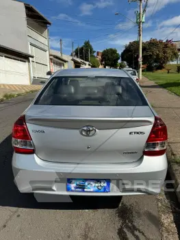 Etios 1.5 Platinum Automático