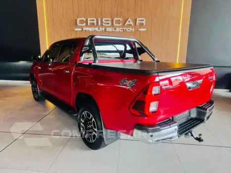 HILUX 2.8 D-4D TURBO DIESEL CD SRX 4X4 AUTOMÁTICO