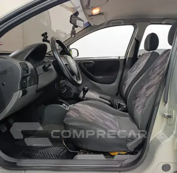 CORSA 1.8 MPFI Sedan 8V