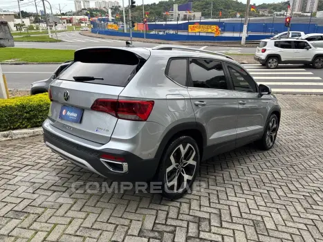 TAOS Highline 1.4 250 TSI Flex Aut. BLINDADO