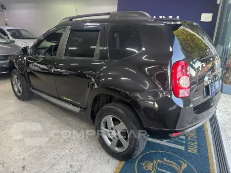 DUSTER TECHROAD 2.0 Hi-Flex 16V Aut.