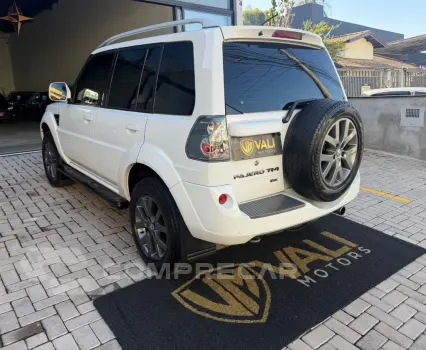 Pajero TR4 2.0 Flex 16V 4X2 Aut.