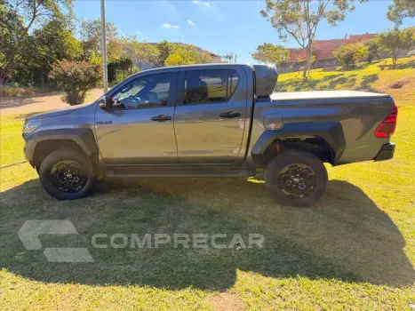 HILUX 2.8 D-4D TURBO DIESEL CD GR-S 4X4 AUTOMÁTICO