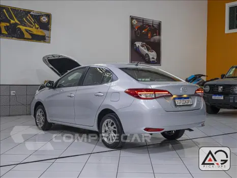YARIS 1.5 16V Sedan XS Connect