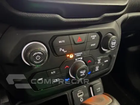 RENEGADE 1.8 16V FLEX LONGITUDE 4P AUTOMÁTICO