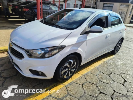 CHEVROLET ONIX 1.0 LT 4 portas