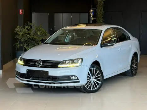 Volkswagen JETTA 1.4 250 TSI Comfortline 4 portas