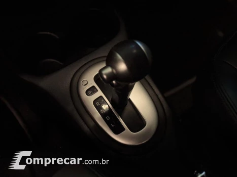 Versa 1.6 16V Flexstart Unique 4P Xtronic
