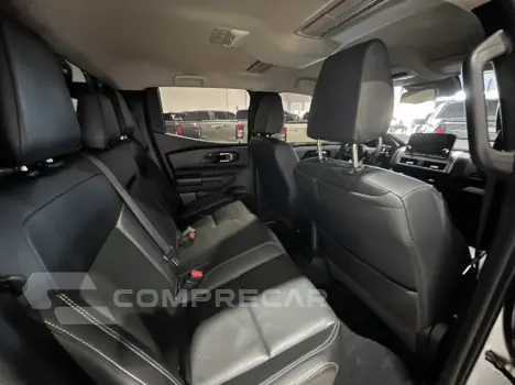 TRITON 2.4 Biturbo CD Hpe-s 4X4
