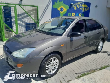 FORD Focus sedan 4 portas