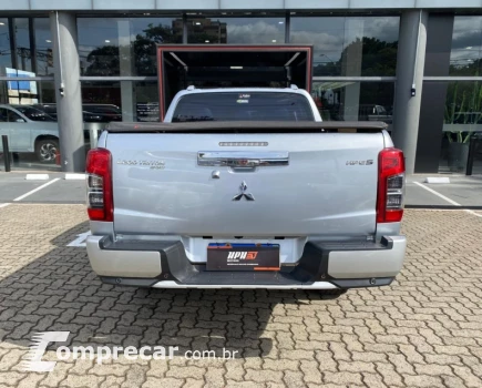 L200 TRITON 2.4 16V Turbo Sport Hpe-s CD 4X4