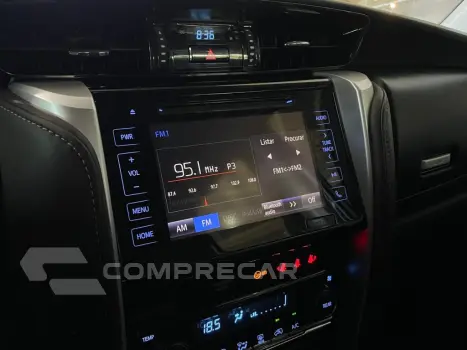 HILUX SW4 2.7 SRV 7 LUGARES 4X2 16V FLEX 4P AUTOMÁTICO