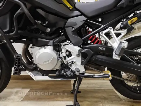 F850 GS TRIPLE BLACK