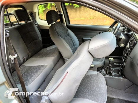 STRADA 1.6 MPI TREKKING CD 16V FLEX 2P MANUAL