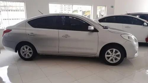 Versa Sedan 1.6 16V 4P FLEX SL