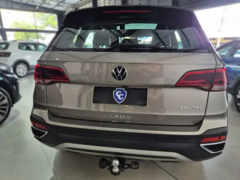 TAOS 1.4 250 TSI Highline