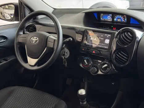 Etios Hatch 1.3 16V 4P FLEX X