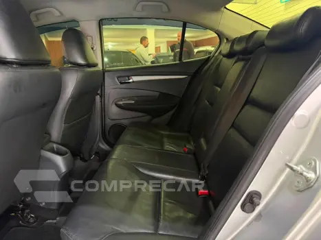 CITY Sedan EX 1.5 Flex 16V 4p Aut.