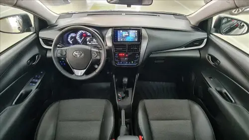 YARIS 1.5 16V Sedan XS