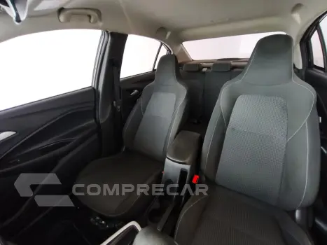 ONIX 1.0 Turbo Plus LT