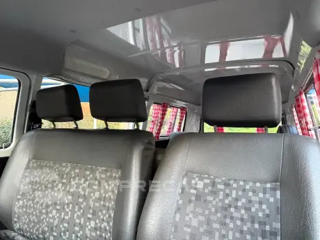 KOMBI 1.6 MI STD Lotação 8V