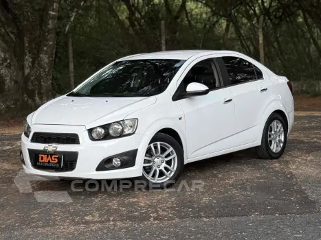 CHEVROLET SONIC 1.6 LTZ SEDAN 16V FLEX 4P AUTOMÁTICO 4 portas