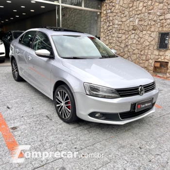 JETTA 2.0 TSI Highline 211cv