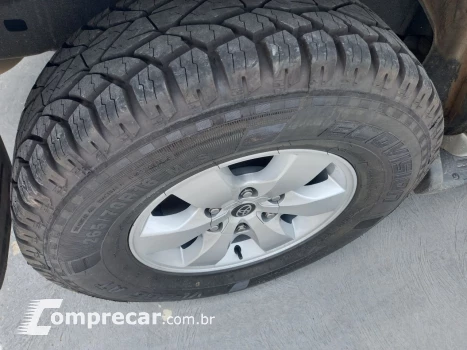 Hilux SW4 3.0 16V 4P SRV 4X4 TURBO DIESEL AUTOMÁTICO