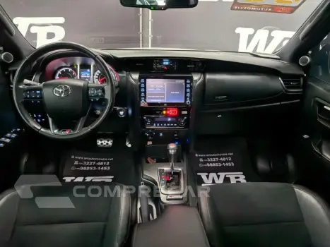 HILUX SW4 2.8 D-4d Turbo Gr-s 7L 4X4