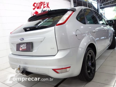 FOCUS HATCH - 2.0 GLX 16V 4P MANUAL