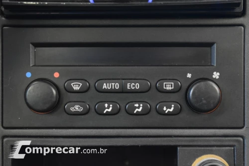 ASTRA 2.0 MPFI CD Sedan 8V