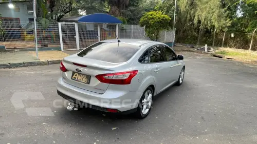 FOCUS 2.0 SE Sedan 16V