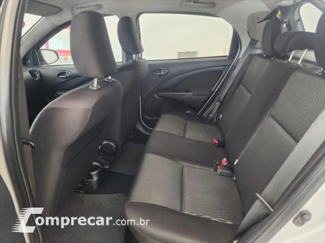 ETIOS 1.5 X PLUS 16V FLEX 4P AUTOMÁTICO