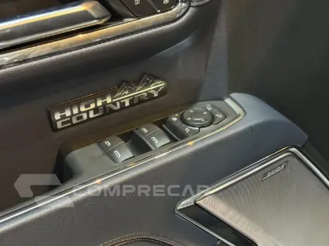 SILVERADO 5.3 V8 GASOLINA 1500 HIGH COUNTRY 4X4 AUTOMÁTICO